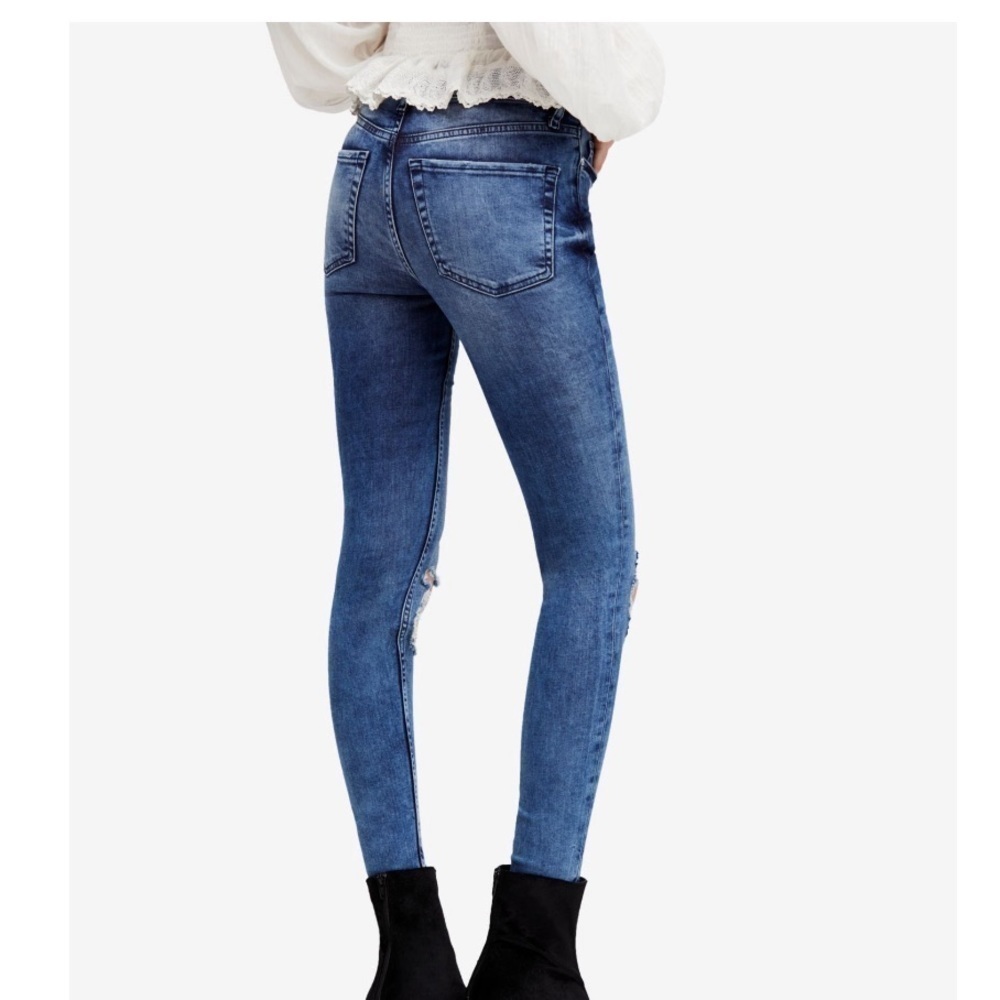 Free People Mid Rise Busted Knee Stretchy Skinny Jeans 24 NWT - Picture 3 of 13